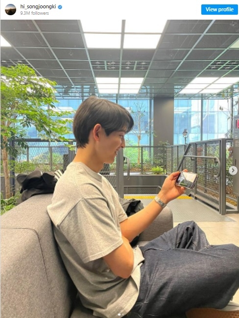 Top 10 khoảnh khắc MXH hot nhất showbiz Hàn nửa đầu năm 2022 Top 10 khoảnh khắc MXH hot nhất showbiz Hàn nửa đầu năm 2022