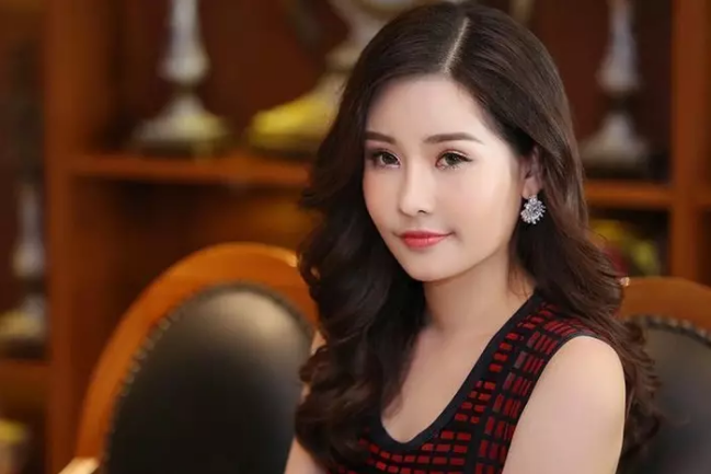 Sao Việt hôm nay 4/7: Lê Âu Ngân Anh xác nhận lên xe hoa Sao Việt hôm nay 4/7: Lê Âu Ngân Anh xác nhận lên xe hoa