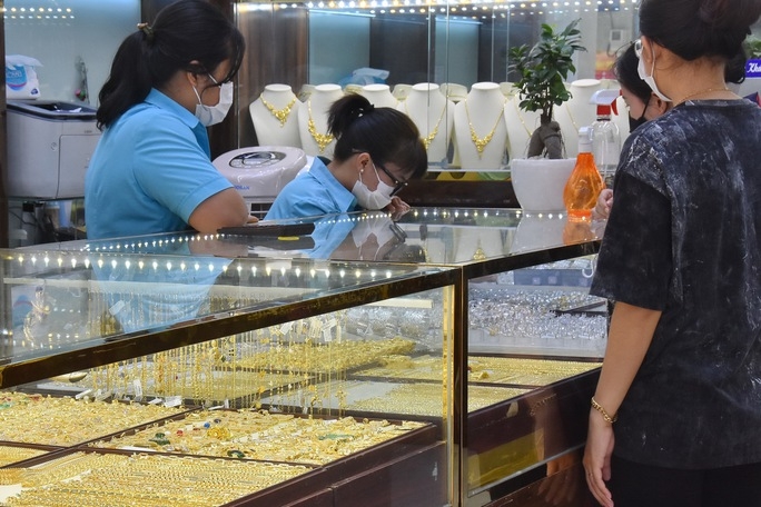 Giá vàng hôm nay 20/7 quay đầu tăng