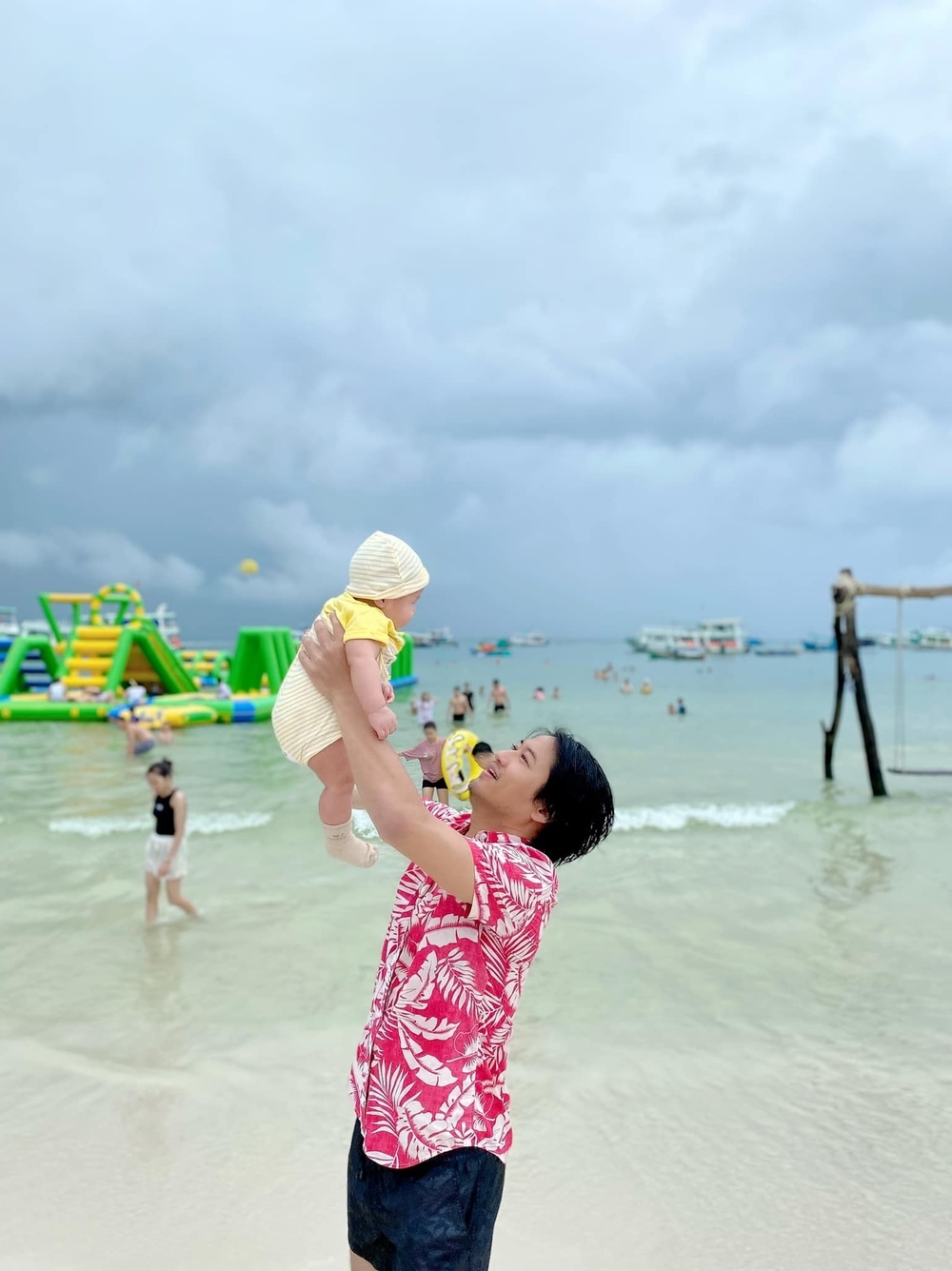 Sao Việt hôm nay 21/7: Huyền Lizzie chia sẻ về sự cố khi ghi hình "Thương ngày nắng về" Sao Việt hôm nay 21/7: Huyền Lizzie chia sẻ về sự cố khi ghi hình "Thương ngày nắng về"