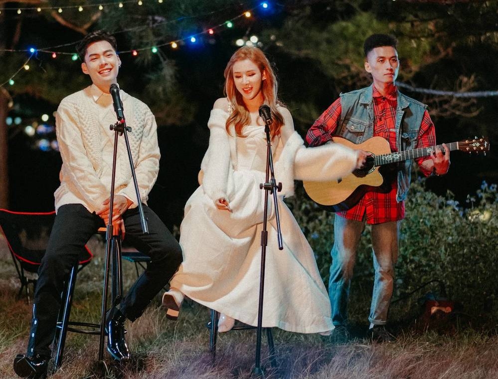 Sao Việt hôm nay 23/7: NSND Tự Long hạnh phúc đón con trai chào đời