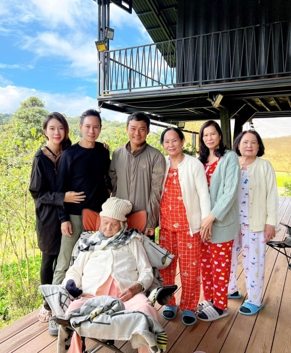 Sao Việt hôm nay 24/7: Tăng Thanh Hà trở lại showbiz sau 2 năm vắng bóng