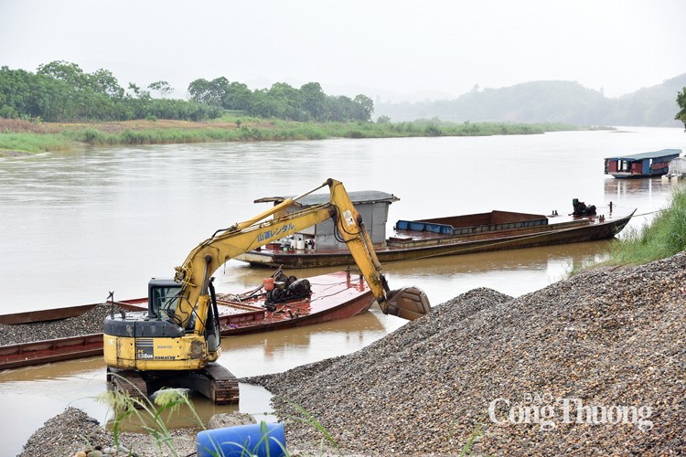 Để ngăn chặn khai thác khoáng sản trái phép, tỉnh Yên Bái đã ban hành nhiều chính sách... Tuy nhiên, thực tế vẫn rơi vào tình trạng “trên bảo dưới khô