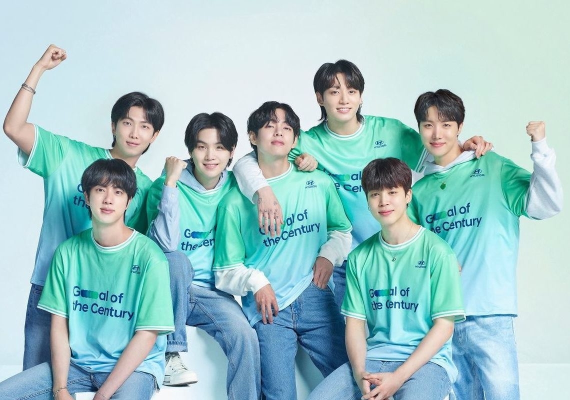 Sao Hàn hôm nay 29/7: BTS chuẩn bị bài hát mới cho FIFA World Cup 2022