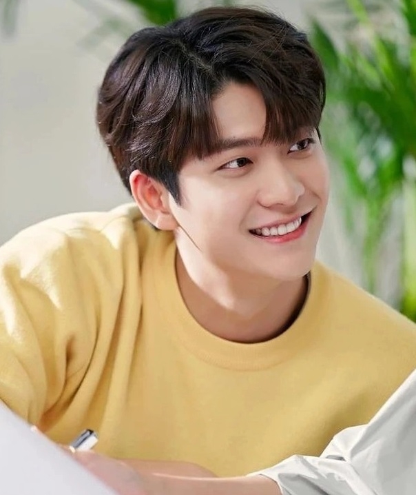 Sao Hàn hôm nay 30/7: J-Hope (BTS) và IU bất ngờ tiết lộ điểm tương đồng trên talkshow “IU’s Palette” Sao Hàn hôm nay 30/7: J-Hope (BTS) và IU bất ngờ tiết lộ điểm tương đồng trên talkshow “IU’s Palette”