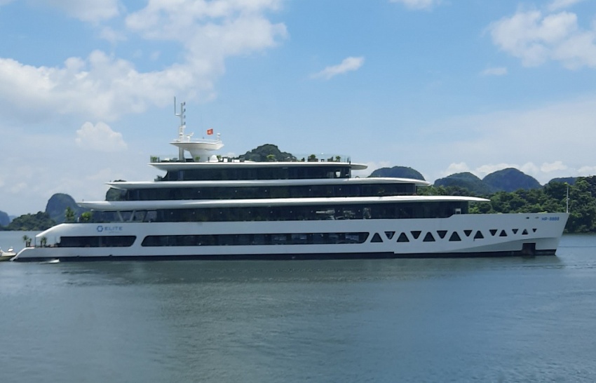 Khám phá vịnh Lan Hạ trên du thuyền Jadesails Khám phá vịnh Lan Hạ trên du thuyền Jadesails