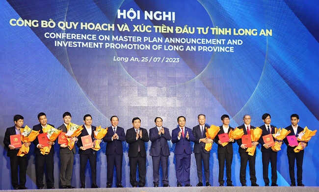 Tin bất động sản ngày 26/7: Đồng Nai đấu giá đất công chỉ đạt 12% Tin bất động sản ngày 26/7: Đồng Nai đấu giá đất công chỉ đạt 12%