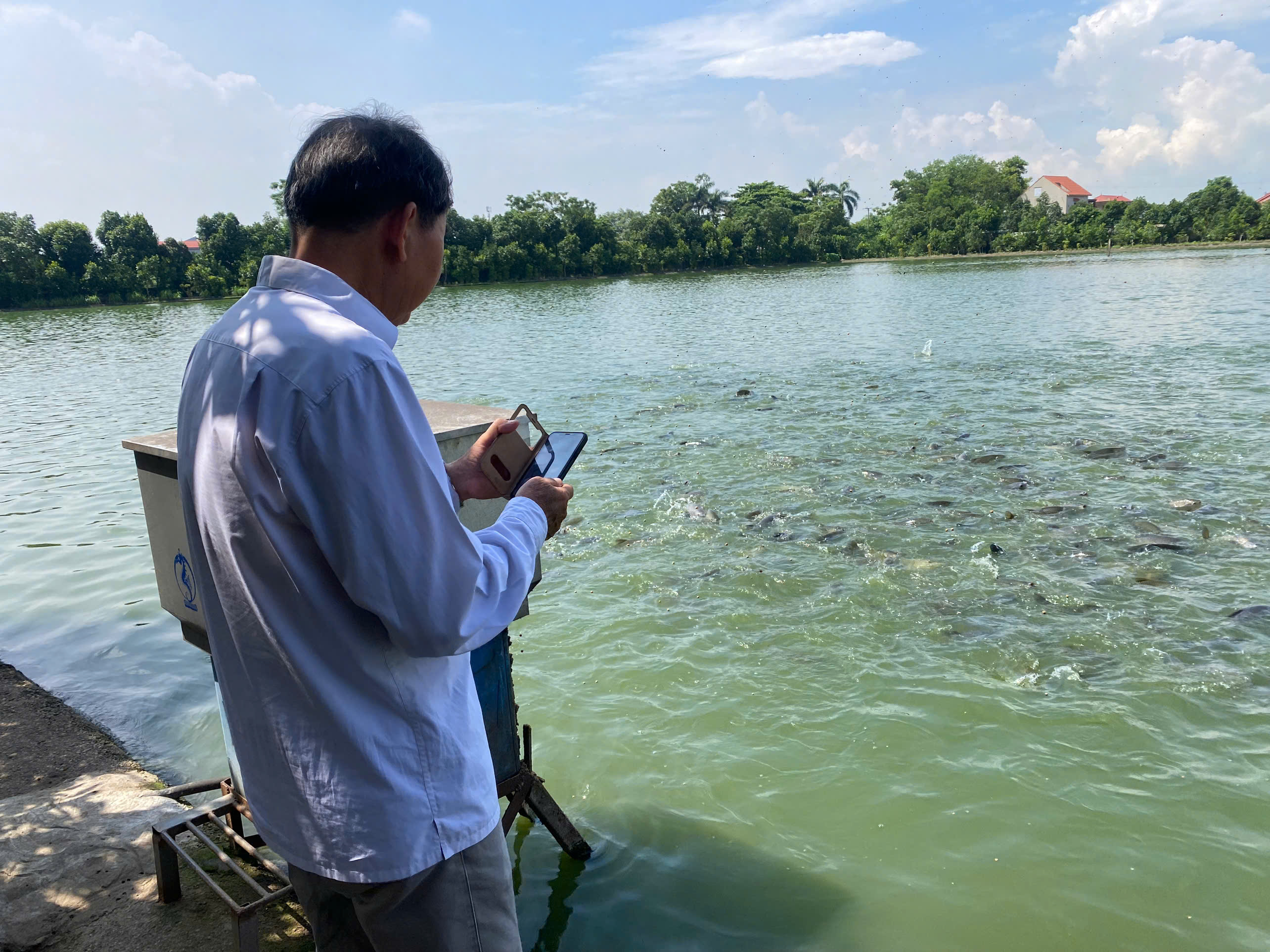 Ứng dụng công nghệ cao trong nuôi trồng thủy sản Ứng dụng công nghệ cao trong nuôi trồng thủy sản