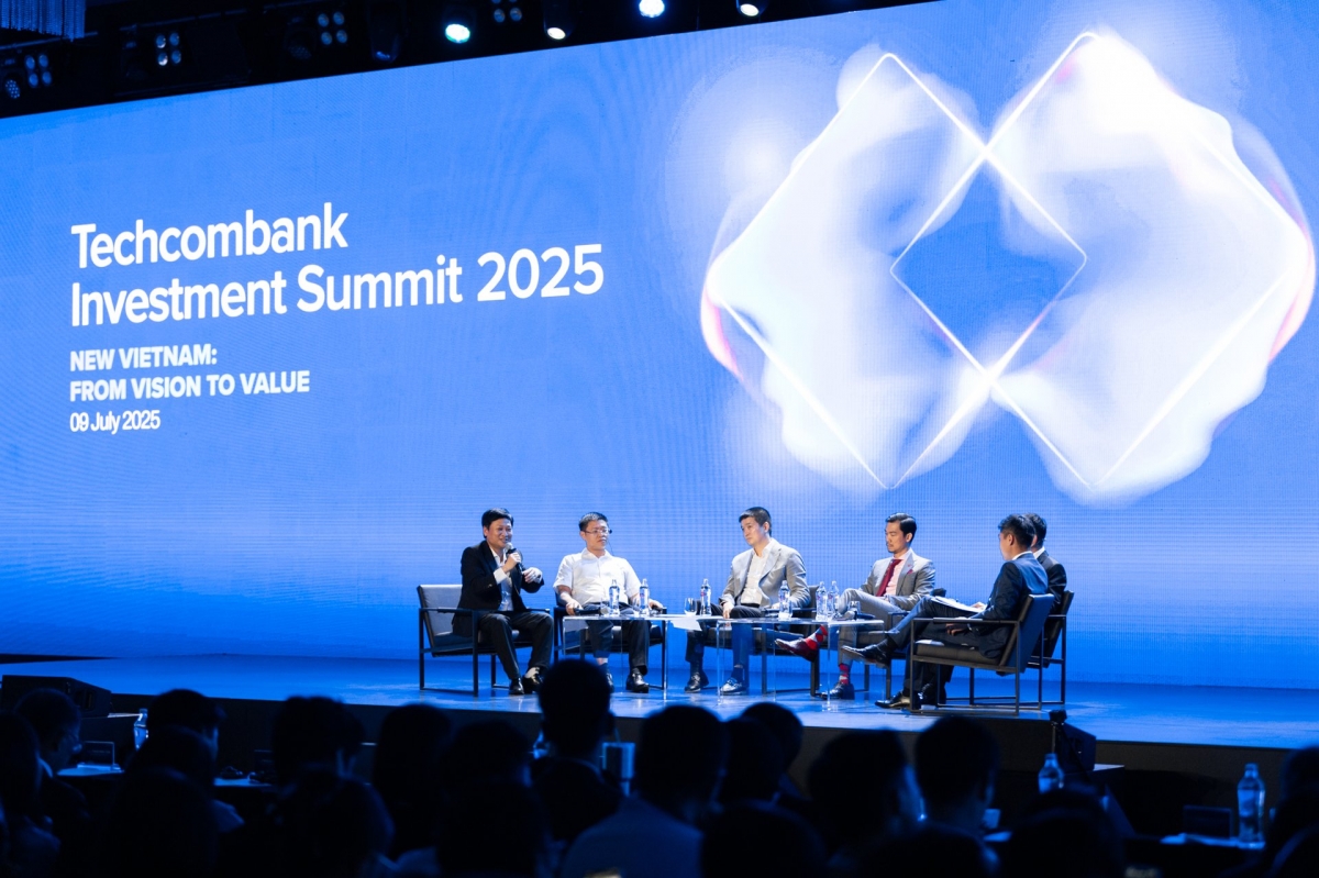 Techcombank khẳng định vai trò dẫn dắt với Investment Summit 2025