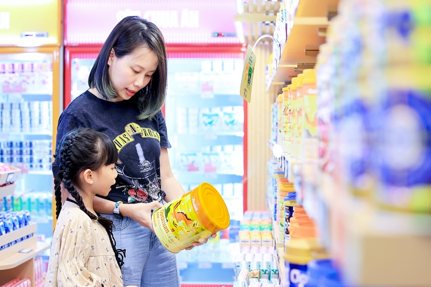 Đột phá dinh dưỡng 6 HMO từ Vinamilk Optimum liên tiếp tạo ấn tượng tại sân chơi quốc tế