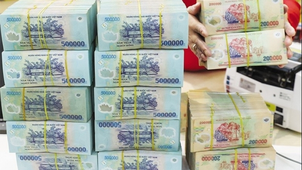 Điểm tin ngân hàng ngày 24/7: Tiền gửi tiếp tục chảy vào ngân hàng