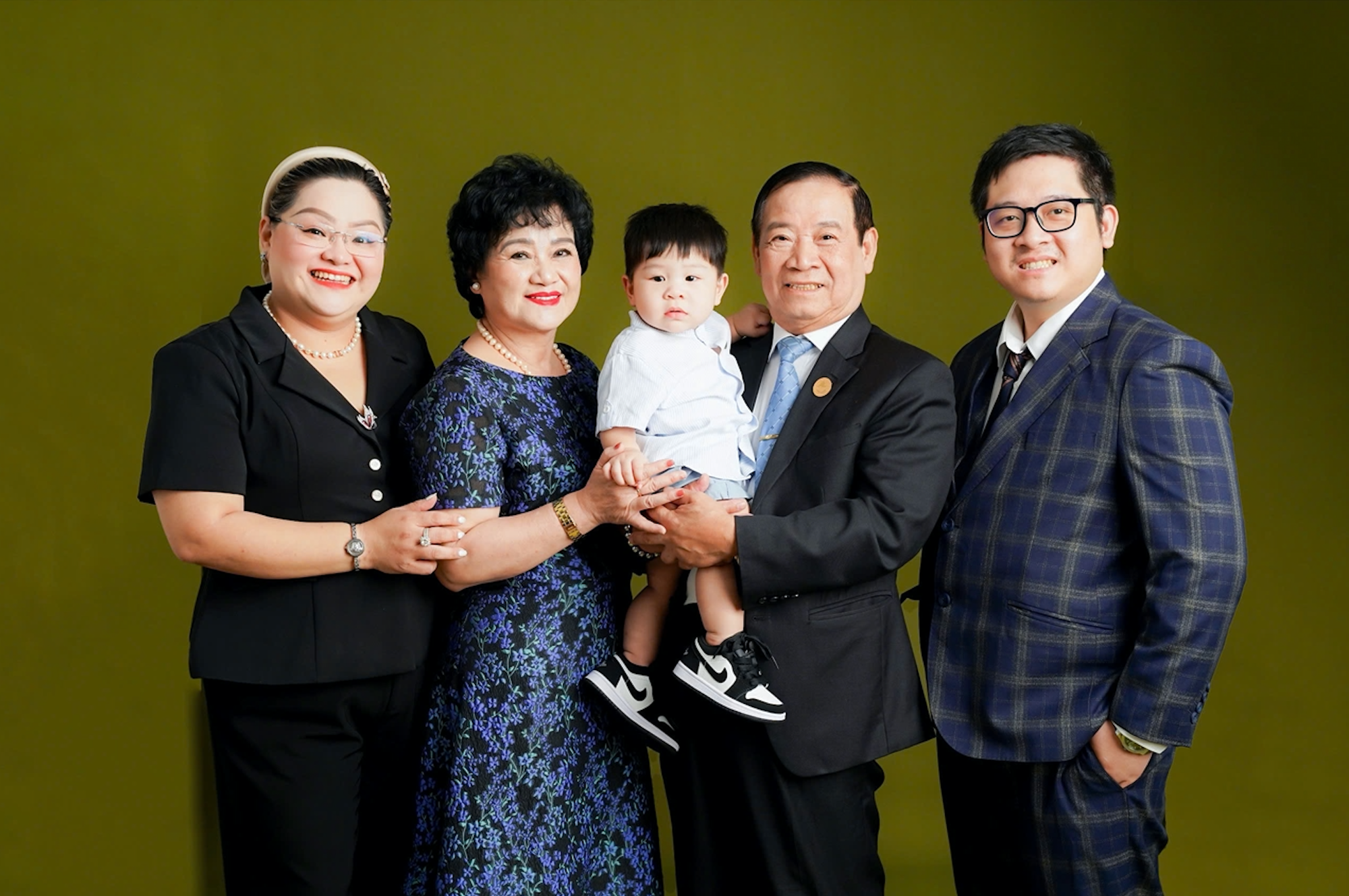 CEO Minh Trân Group Văn Nguyễn Hồng Trân: Thành công từ sự tử tế CEO Minh Trân Group Văn Nguyễn Hồng Trân: Thành công từ sự tử tế