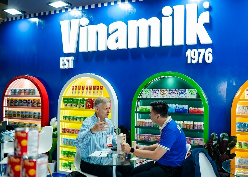 Vinamilk ghi nhận doanh thu Quý 2/2025 cao nhất từ trước đến nay, 16.745 tỷ đồng Vinamilk ghi nhận doanh thu Quý 2/2025 cao nhất từ trước đến nay, 16.745 tỷ đồng