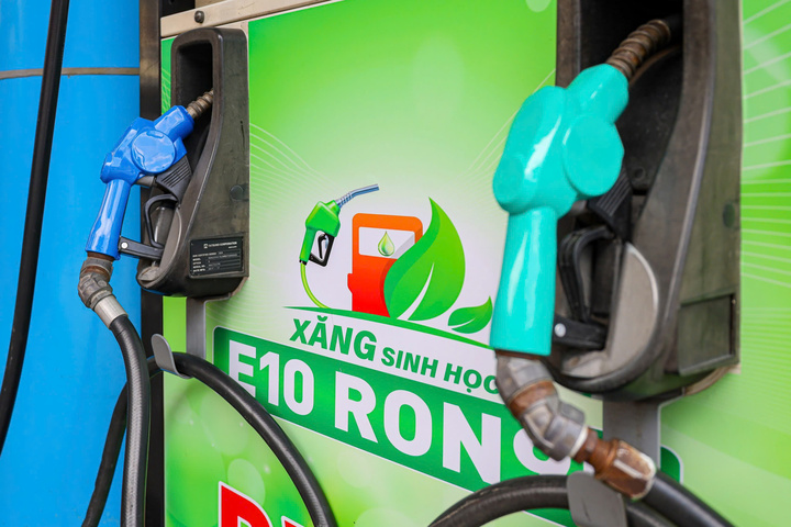 Xăng E10 tăng tốc phủ sóng toàn quốc: Thêm 6 doanh nghiệp tham gia pha chế, nguồn cung tiếp tục được củng cố