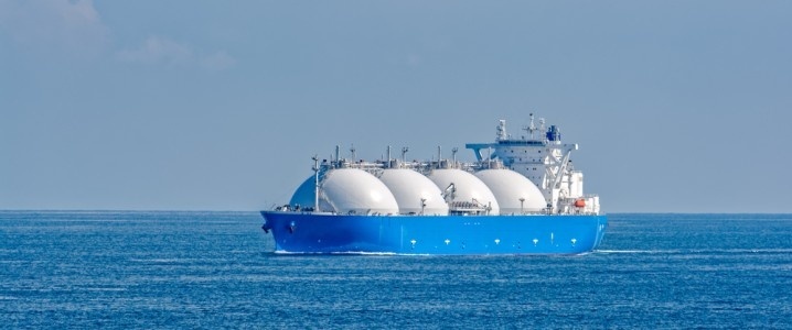 Xuất khẩu LNG qua eo biển Hormuz gần như tê liệt, giá khí đốt leo thang