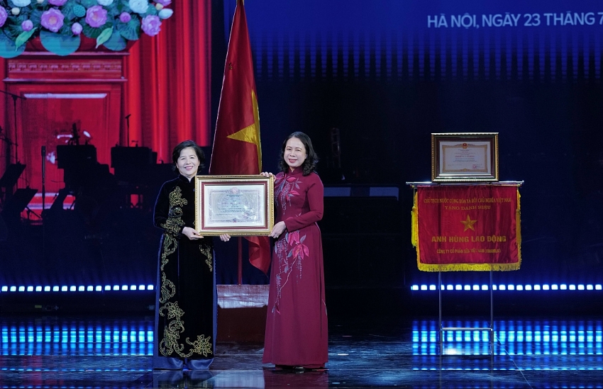 Vinamilk: Khi chất lượng sản phẩm trở thành đạo đức nghề nghiệp Vinamilk: Khi chất lượng sản phẩm trở thành đạo đức nghề nghiệp