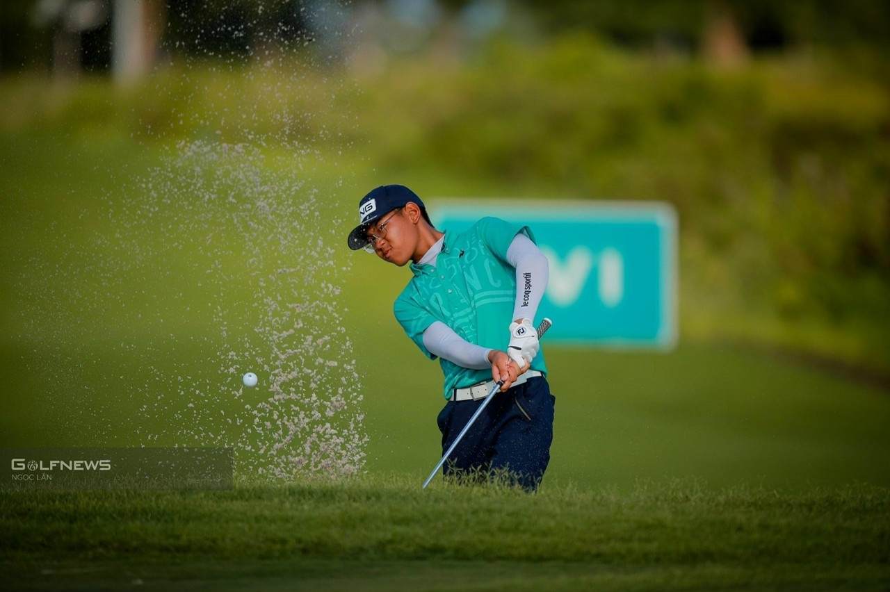 Golfer 15 tuổi Nguyễn Anh Minh vô địch Giải golf trẻ quốc gia mở rộng - Cup T99 Golfer 15 tuổi Nguyễn Anh Minh vô địch Giải golf trẻ quốc gia mở rộng - Cup T99