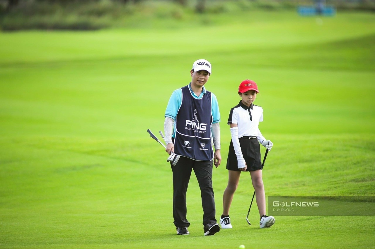 Golfer 15 tuổi Nguyễn Anh Minh vô địch Giải golf trẻ quốc gia mở rộng - Cup T99 Golfer 15 tuổi Nguyễn Anh Minh vô địch Giải golf trẻ quốc gia mở rộng - Cup T99