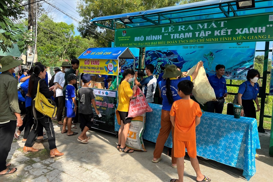 Hướng tới thành phố biển đảo không rác thải nhựa Hướng tới thành phố biển đảo không rác thải nhựa