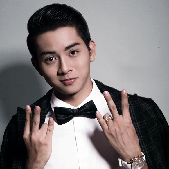 Sao Việt hôm nay 9/8: Chi Pu khoe nhan sắc "không góc chết"