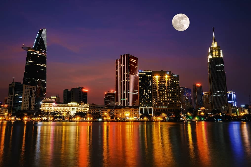 Những góc ảnh lung linh của Sài Gòn hoa lệ