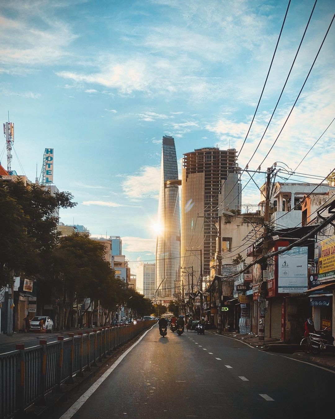 Những góc ảnh lung linh của Sài Gòn hoa lệ