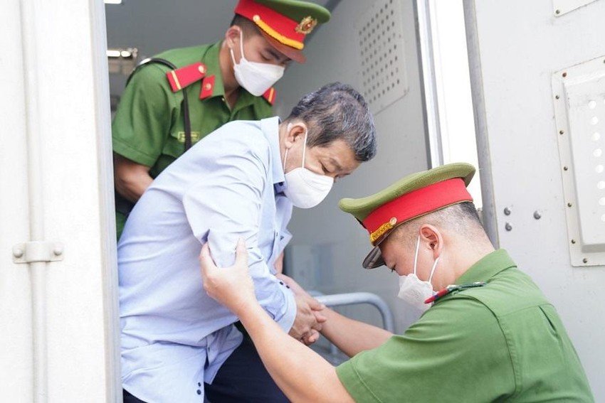 Vụ án "đất vàng" Bình Dương: Cuộc họp gây thất thoát 984 tỷ đồng Vụ án "đất vàng" Bình Dương: Cuộc họp gây thất thoát 984 tỷ đồng