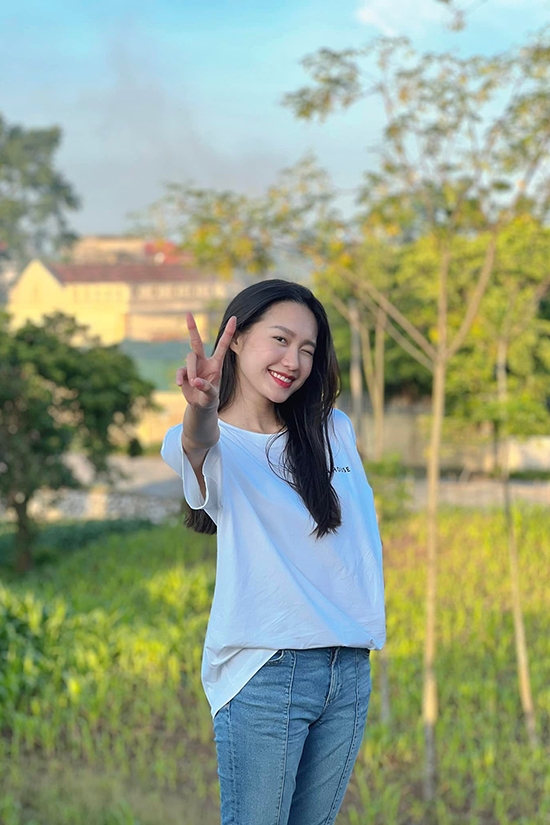 Sao Việt hôm nay 17/8: Thiều Bảo Trâm khoe 3 vòng săn chắc Sao Việt hôm nay 17/8: Thiều Bảo Trâm khoe 3 vòng săn chắc