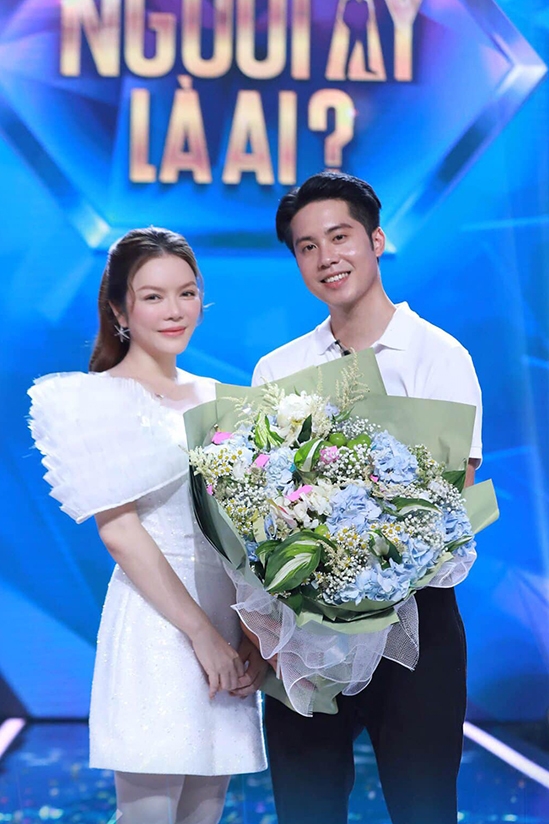 Sao Việt hôm nay 17/8: Thiều Bảo Trâm khoe 3 vòng săn chắc Sao Việt hôm nay 17/8: Thiều Bảo Trâm khoe 3 vòng săn chắc