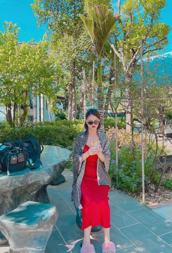 Sao Việt hôm nay 18/8: Hoa hậu Thùy Tiên khoe sắc với tóc mái cực lạ Sao Việt hôm nay 18/8: Hoa hậu Thùy Tiên khoe sắc với tóc mái cực lạ