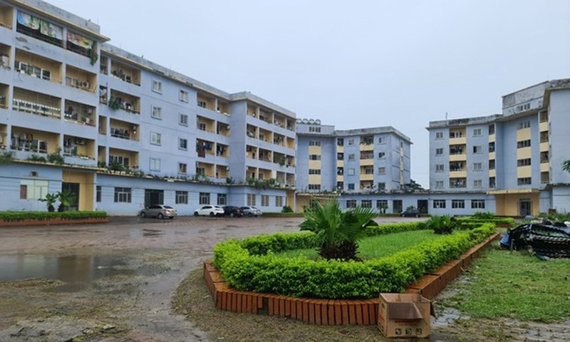 Tin bất động sản ngày 21/8: Vì sao rất ít lao động thu nhập thấp mua được nhà ở công nhân?