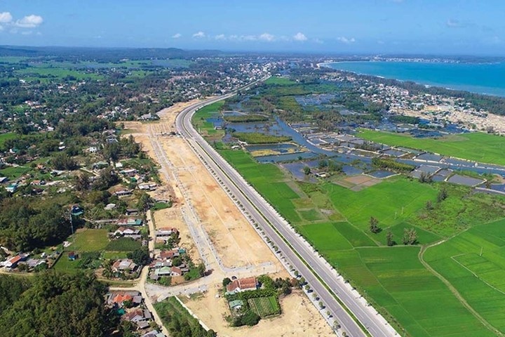 Tin bất động sản ngày 21/8: Vì sao rất ít lao động thu nhập thấp mua được nhà ở công nhân?