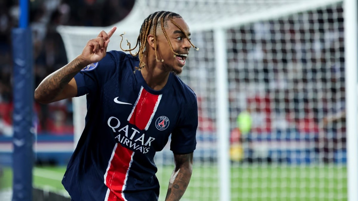 PSG dưới gót giày ngôi sao mới