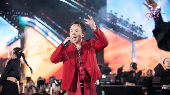 V Fest - Thanh xuân rực rỡ: Đêm nhạc quy tụ dàn sao trẻ hàng đầu showbiz Việt