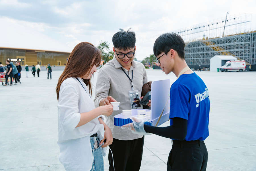 Vinamilk "quẫy" hết mình cùng 50.000 khán giả tại V-Concert và V-Fest Vinamilk "quẫy" hết mình cùng 50.000 khán giả tại V-Concert và V-Fest