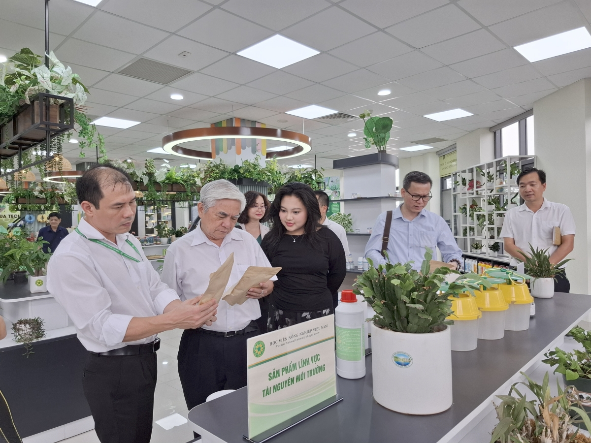 Kiến tạo nền nông nghiệp xanh bằng công nghệ sinh học