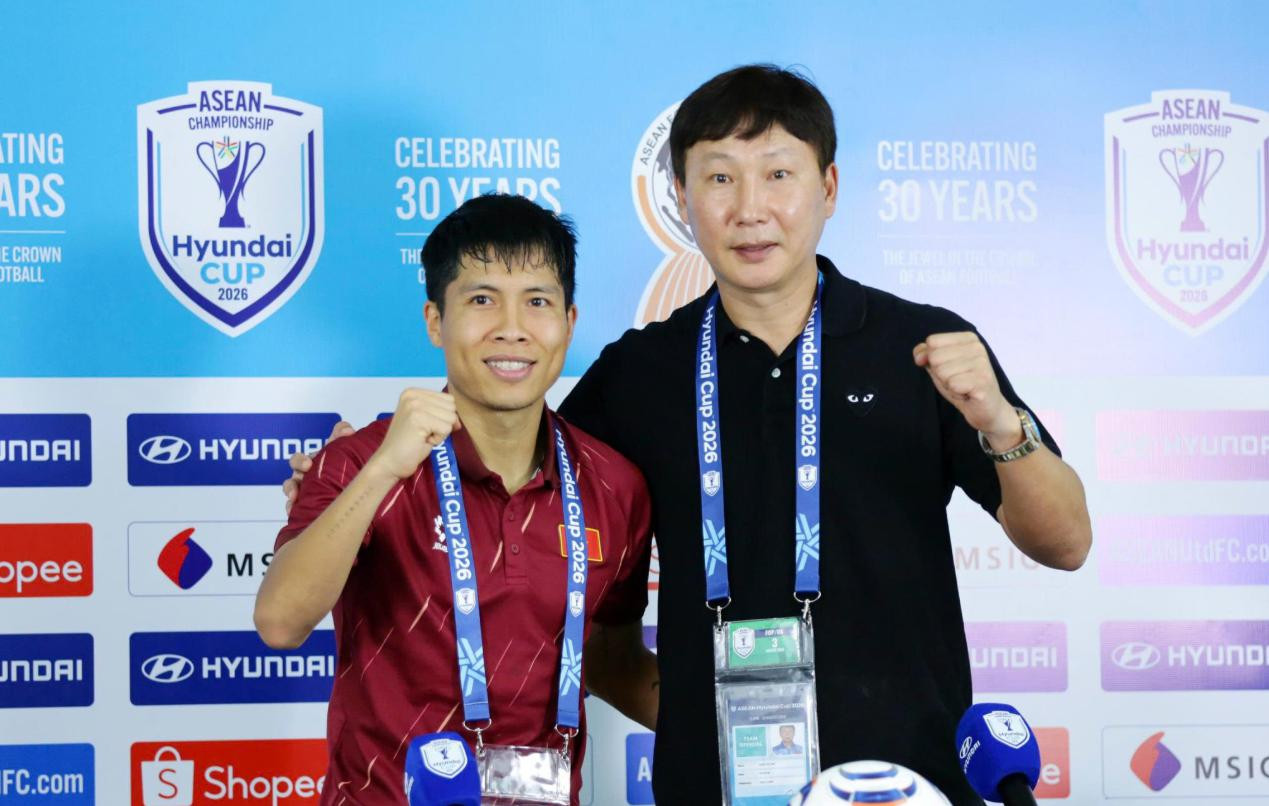 Nguyễn Văn Vĩ tỏa sáng rực rỡ, tuyển Việt Nam đè bẹp Indonesia 3-0 tại ASEAN Cup 2026
