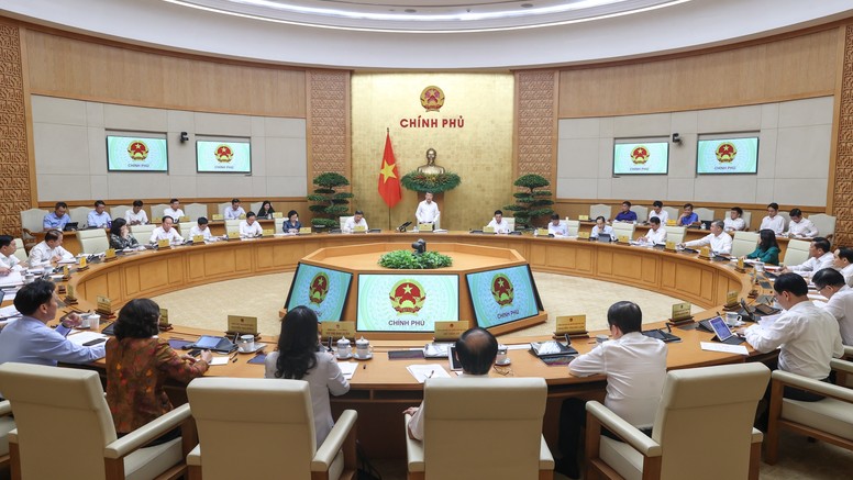 Thực hiện các nhiệm vụ, giải pháp trọng tâm để đạt mục tiêu tăng trưởng 2 con số