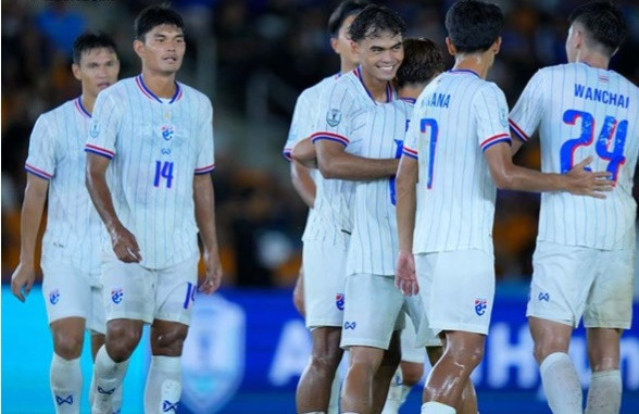 Thái Lan toàn thắng 3 trận vẫn chưa chắc vé bán kết ASEAN Cup 2026: Kịch bản hy hữu tại bảng B Thái Lan toàn thắng 3 trận vẫn chưa chắc vé bán kết ASEAN Cup 2026: Kịch bản hy hữu tại bảng B