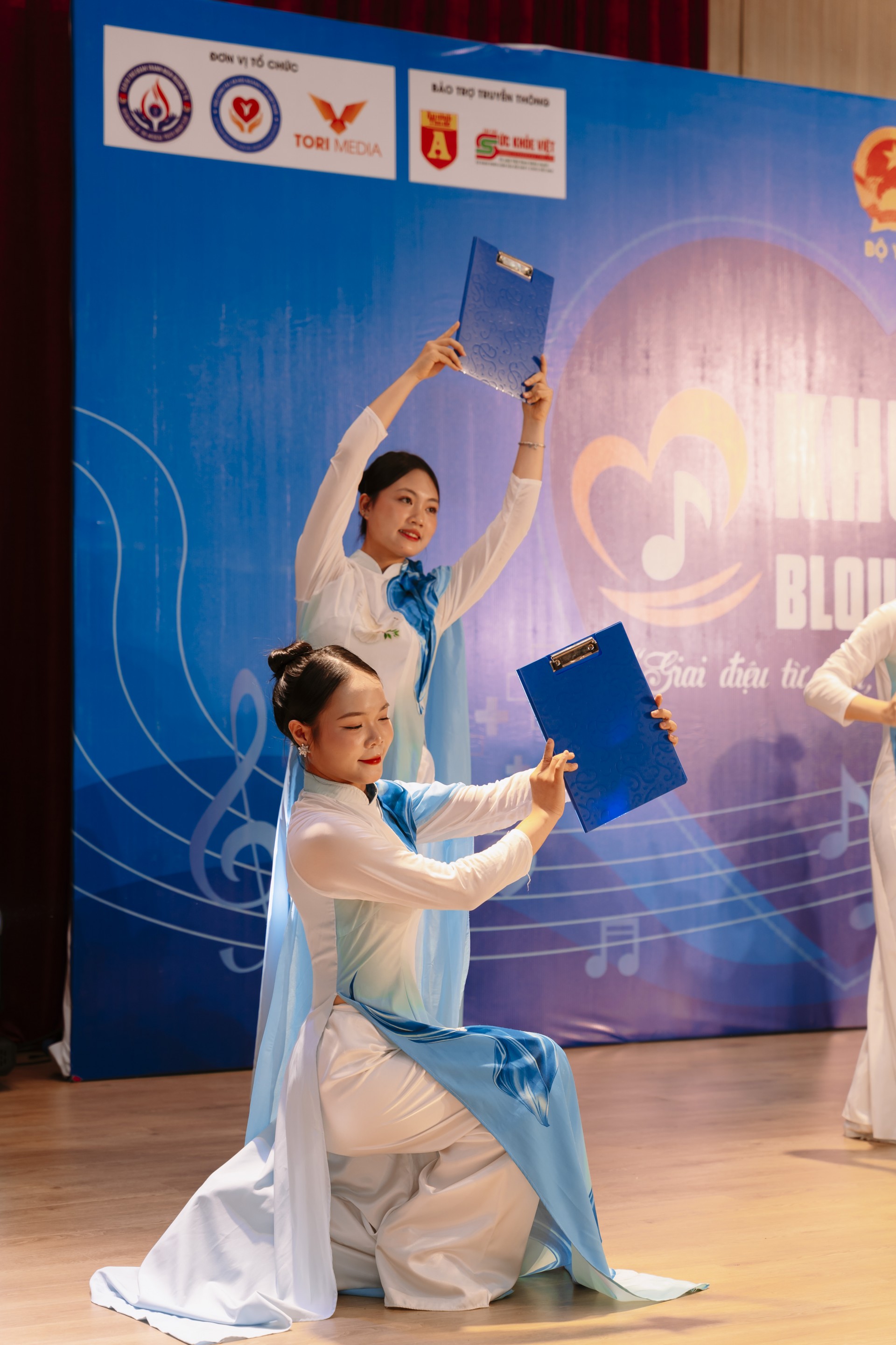 Khúc Ca Blouse Trắng 2026": Giai Điệu Từ Tâm Khơi Mầm Hy Vọng Tại Bệnh Viện Bạch Mai Cơ Sở Ninh Bình Khúc Ca Blouse Trắng 2026