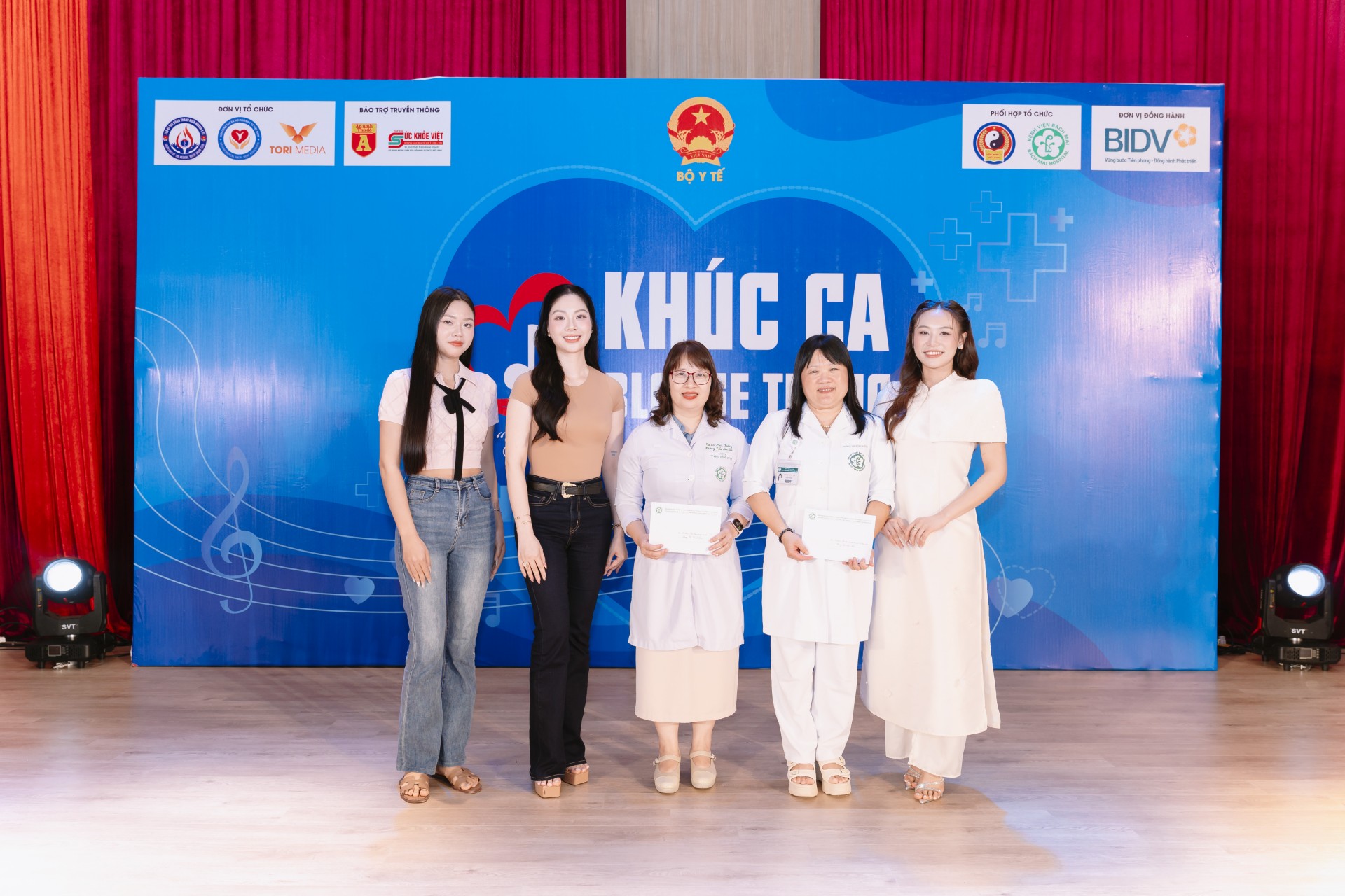 Khúc Ca Blouse Trắng 2026": Giai Điệu Từ Tâm Khơi Mầm Hy Vọng Tại Bệnh Viện Bạch Mai Cơ Sở Ninh Bình Khúc Ca Blouse Trắng 2026