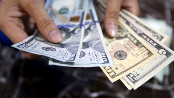 Tỷ giá ngoại tệ hôm nay 10/8: Đồng USD chịu sức ép