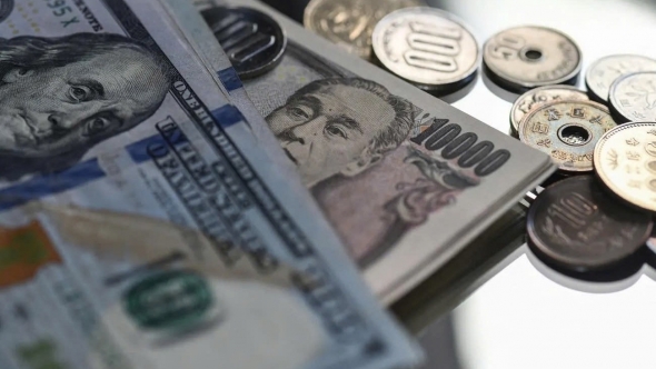 Tỷ giá ngoại tệ hôm nay 11/8: USD tăng nhẹ, yên Nhật giảm mạnh