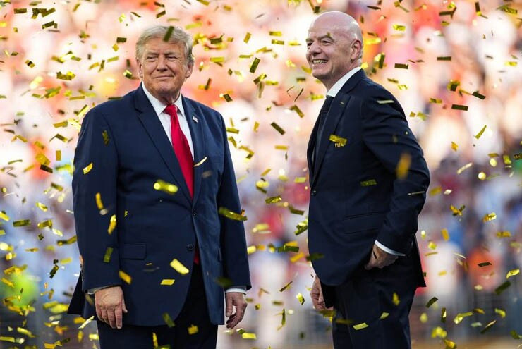 Tổng thống Donald Trump phản đối việc phế truất Chủ tịch FIFA Infantino sau bê bối bán cổ phần