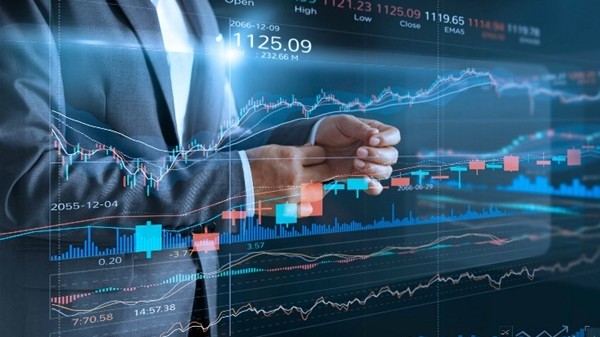 Nhận định thị trường chứng khoán ngày 13/8: Thận trọng khi VN Index áp sát vùng 1.800 điểm