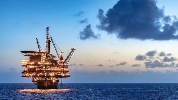 Mỹ mở đấu giá quyền khai thác dầu khí giữa khủng hoảng nguồn cung