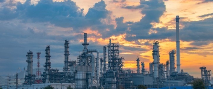 Căng thẳng Mỹ - Iran đẩy giá dầu tăng cao, biên lợi nhuận diesel chạm mức kỷ lục
