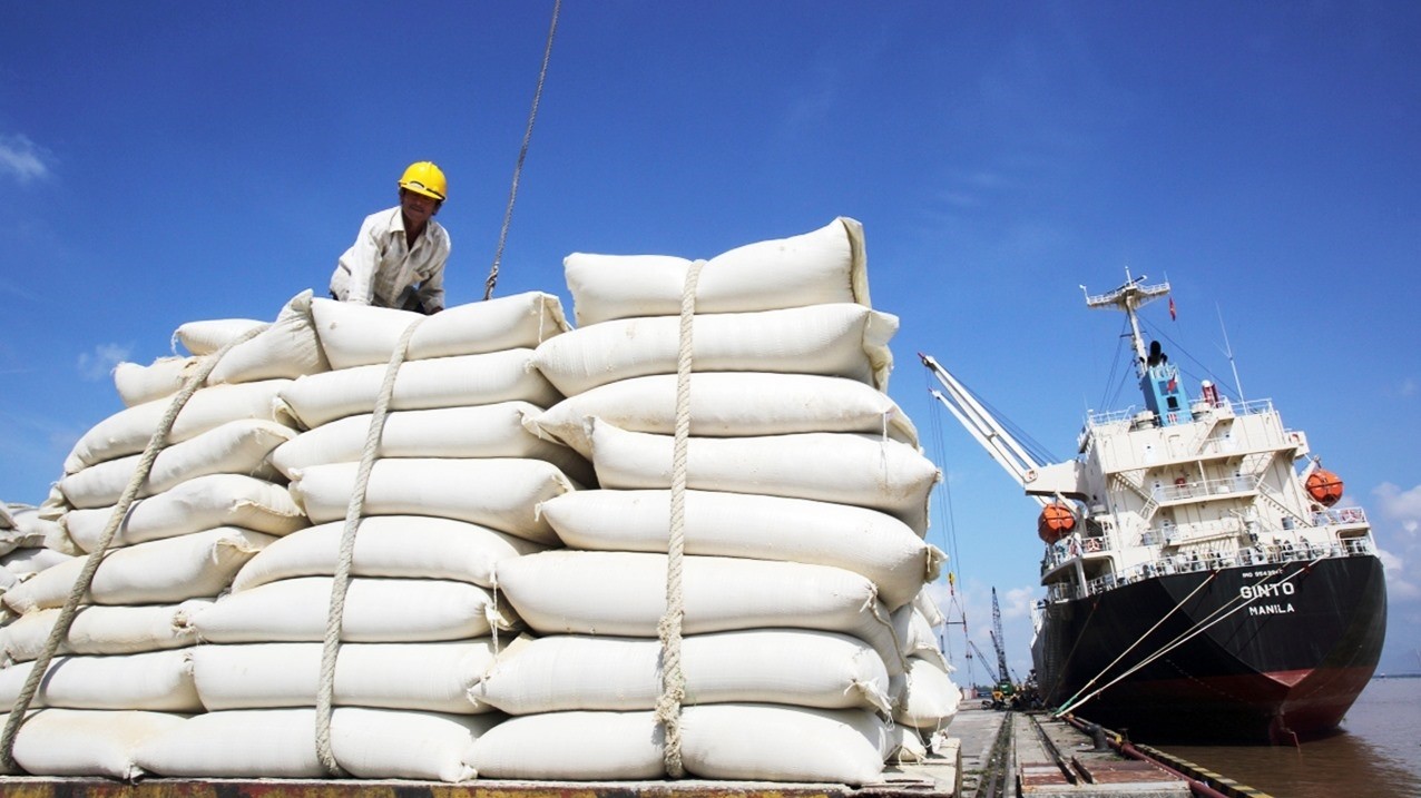Xuất khẩu gần 5,5 triệu tấn, vì sao Việt Nam vẫn chi 800 triệu USD nhập gạo?