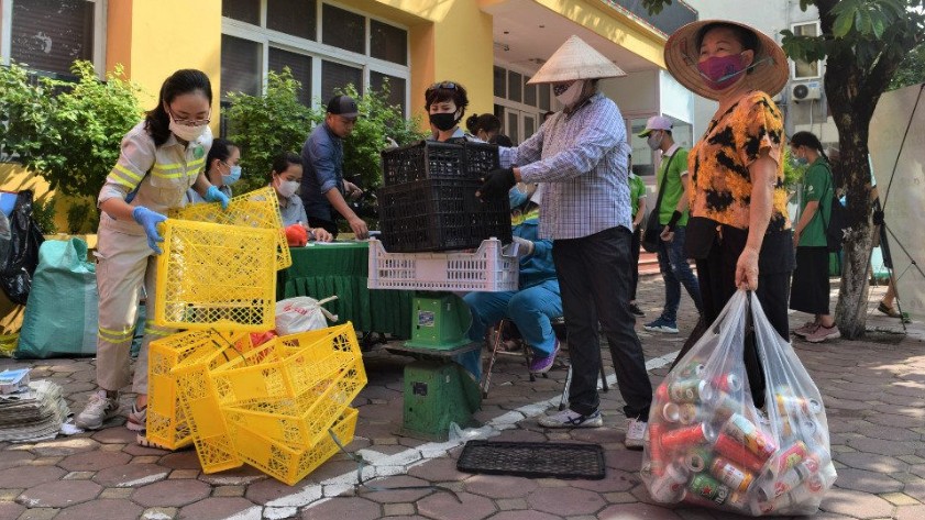 Nâng cao ý thức phân loại rác, từng bước kiểm soát chất thải