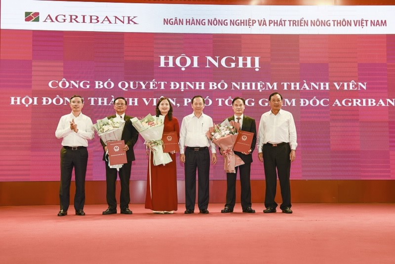 Agribank có nhiều vị trí lãnh đạo mới Agribank có nhiều vị trí lãnh đạo mới